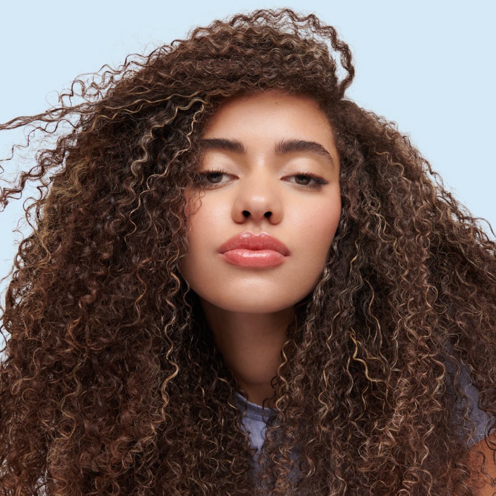 Balsam hidratant pentru parul cret uscat, cu acid hialuronic, Thirsty Curls, Umberto Giannini, 250 ml - imagine 2