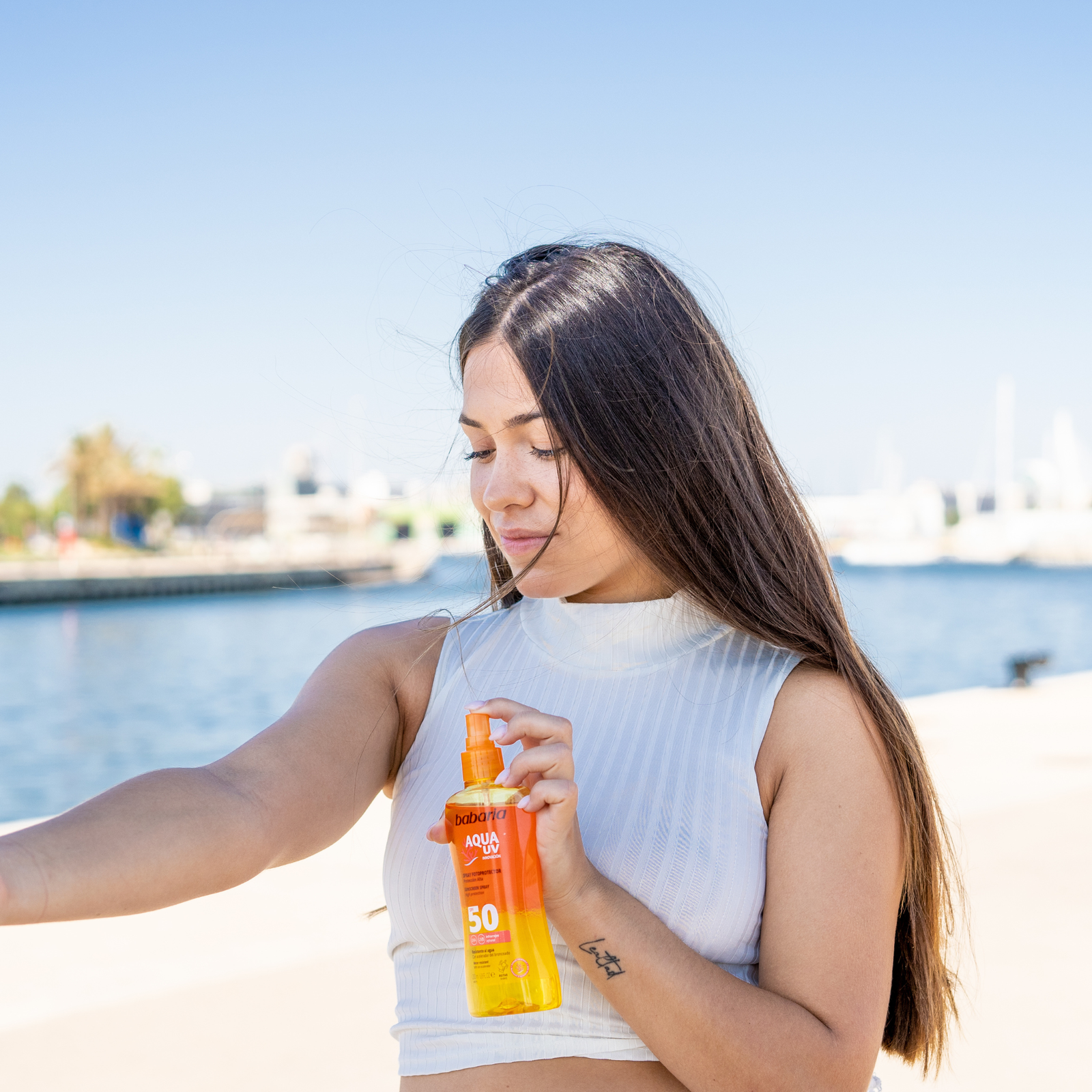 Spray bifazic fotoprotector SPF30 & accelerator bronzare, Aqua UV, Babaria, 200 ml - imagine 2